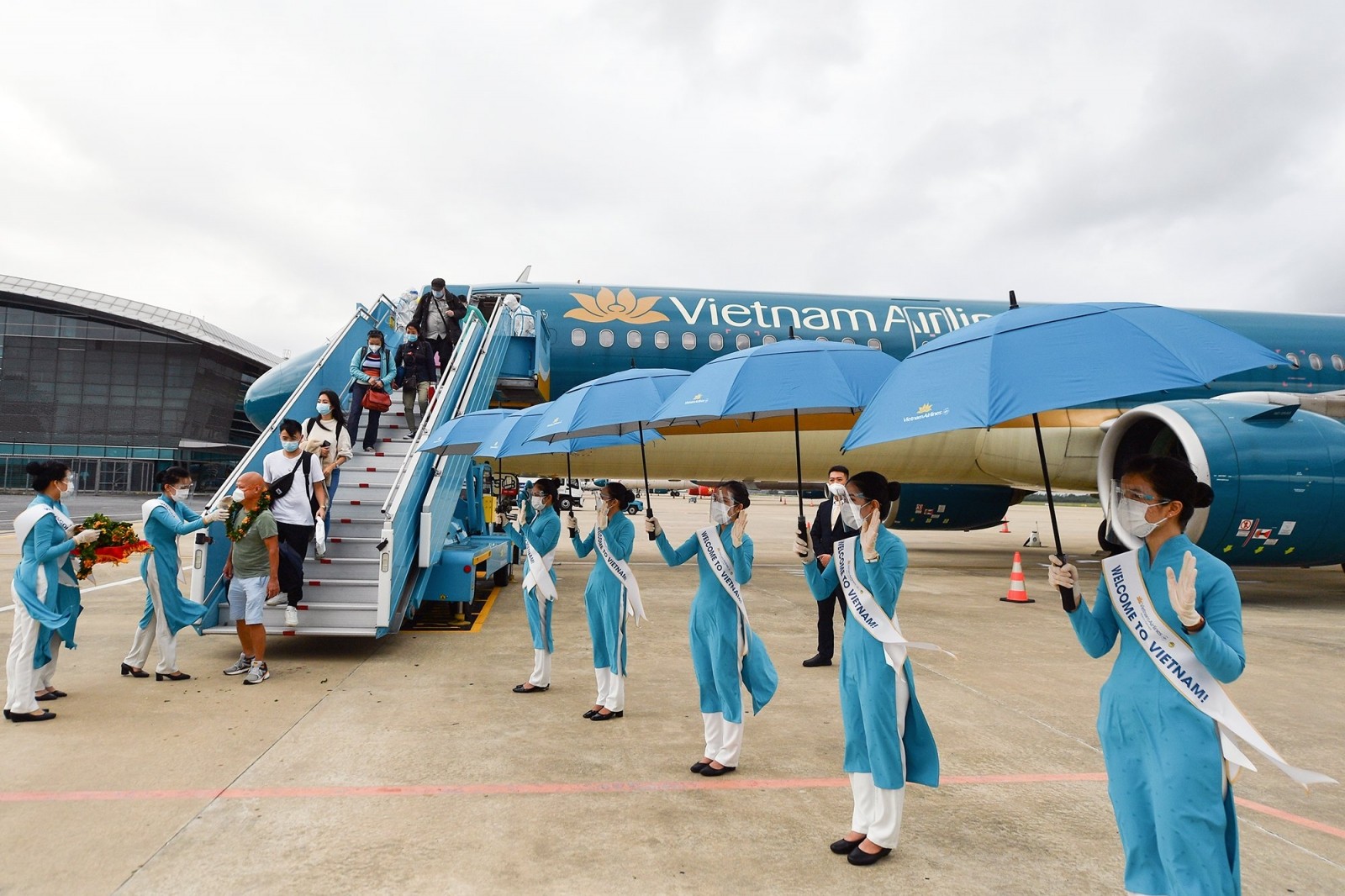 4-vietnam-airlines-khang-dinh-no-luc-dong-hanh-cung-cac-co-quan-chuc-nang-thuc-hien-muc-tieu-du-lich-viet-nam-an-toan-hap-dan-1637219218.jpg