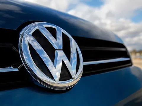 Cạnh tranh với Tesla, Volkswagen tăng tốc sản xuất ô tô điện