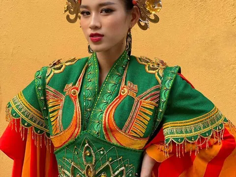 Đỗ Thị Hà xuất hiện rạng rỡ trong trang phục 'Nhụy Kiều tướng quân' tại Miss World